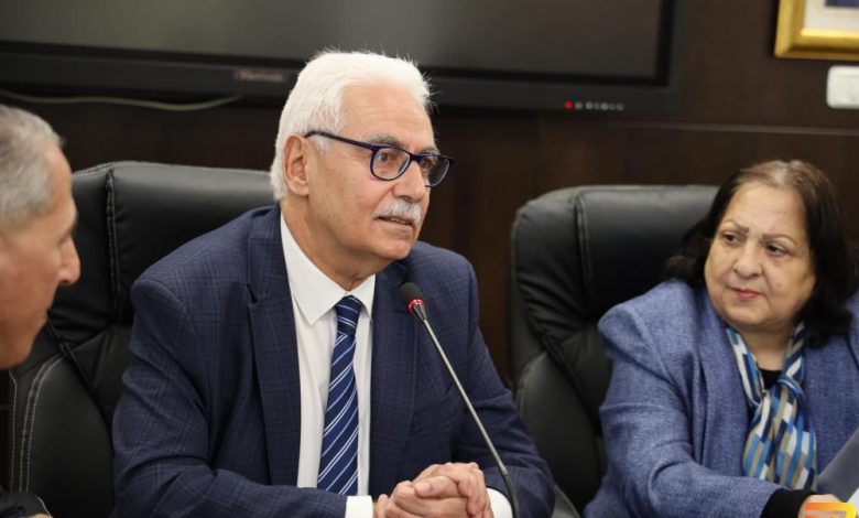 وزير الصحة برام الله: لا نريد غزة ومن يعمل معها من الموظفين!