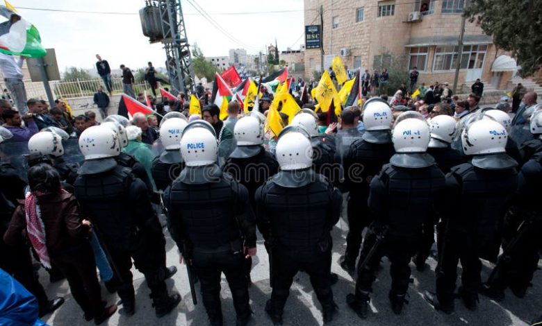 الاعتراف بـ”فلسطين” مكافأة للعملاء.. وليس للشعب الفلسطيني