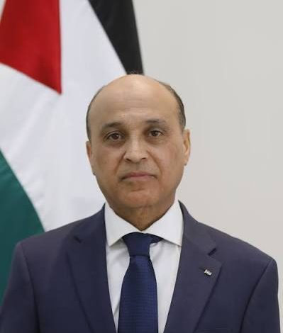 الاستقالة أم الإقالة؟ جدل واسع حول مصير وزير النقل طارق زعرب