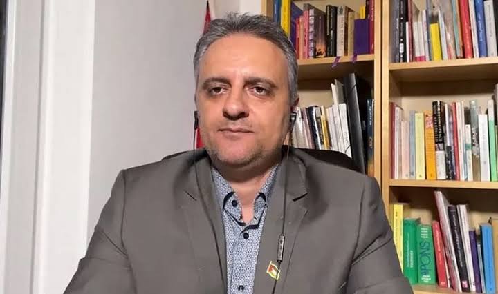 المحلل المأجور وضرب الحالة الفلسطينية