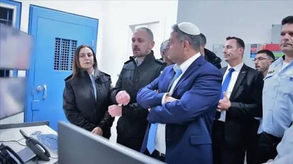 حماس: الوزير المتطرف بن غفير يمارس الإرهاب بحق الأسرى الفلسطينيين