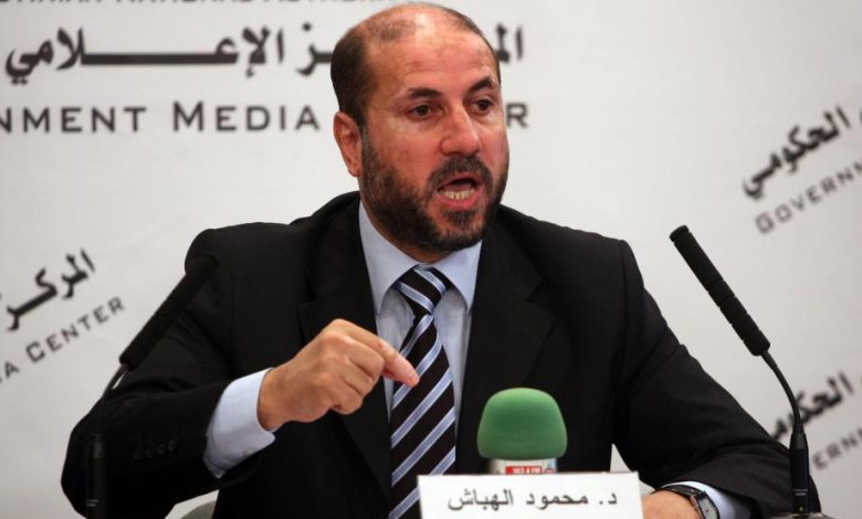 الهباش يبرر تآمر السلطة: خضنا معارك لوقف حرب غزة