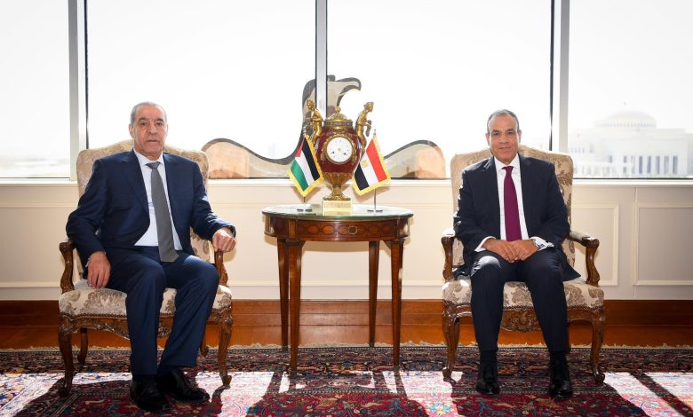 توتر العلاقة بين مصر والسلطة عقب محاولات إفشال جهود تشكيل حكومة التكنوقراط