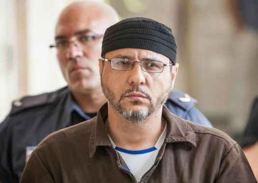 سجانو الاحتلال يواصلون التنكيل بالأسير القائد عبد الله البرغوثي