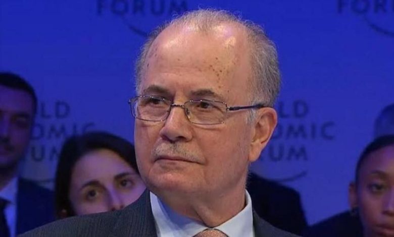 محمد مصطفى للمانحين: ادعموا بالمال كي يبقى السلام