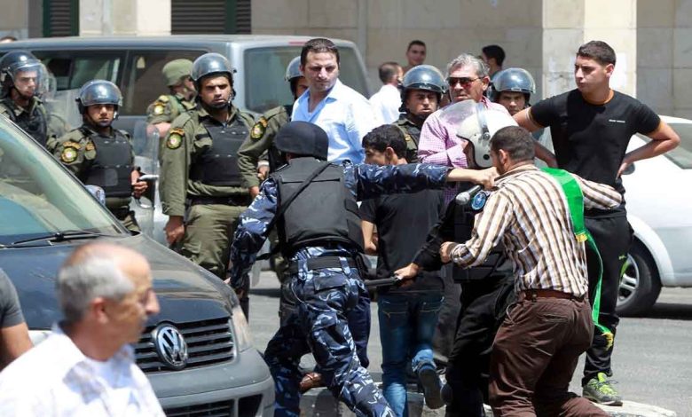 أجهزة السلطة تشن حملة اعتقالات واسعة في نابلس تطال أسرى محررين