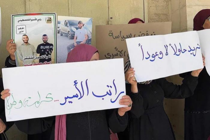 العمل النسائي: رواتب الأسرى ليست ملفات قابلة للابتزاز أو الخضوع للضغوط الخارجية