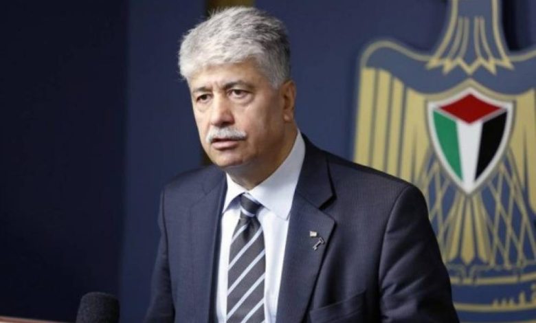 احمد مجدلاني ومخصصات الشهداء.. فضيحة التمييز بين غزة والضفة