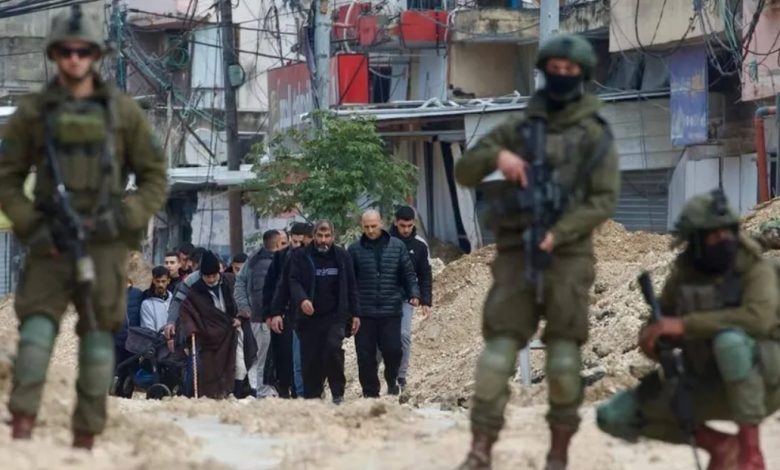 السلطة تخلت عنهم.. أكثر من 32 ألف مواطن نزحوا قسرًا من مخيمات شمال الضفة