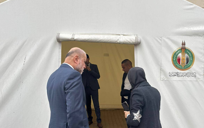 الهباش يدخل على خط نهب مساعدات غزة ويقنع المصريين بجعله عنوان لتوريدها للمنكوبين