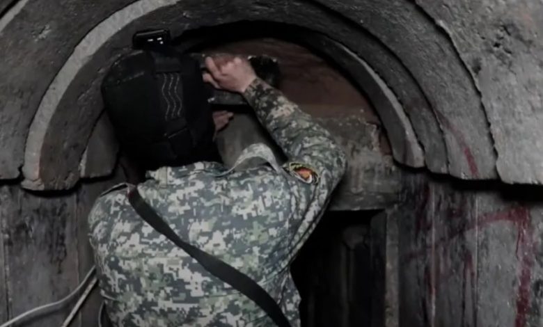 رجالٌ يحملون الشمس على أكتافهم.. حكايةُ نخوةِ رجالٍ من غزّة!