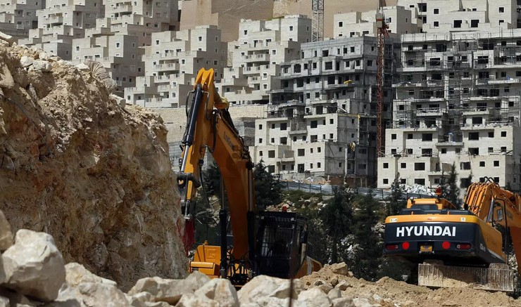 ابتلاع الضفة يتواصل والسلطة صامتة.. 2.7 مليار شيكل لإقامة 17 مستوطنة جديدة