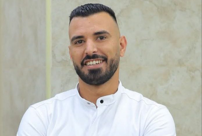 عائلة الشاب عزمي العزمي تحذر من خطر على حياته داخل سجون السلطة