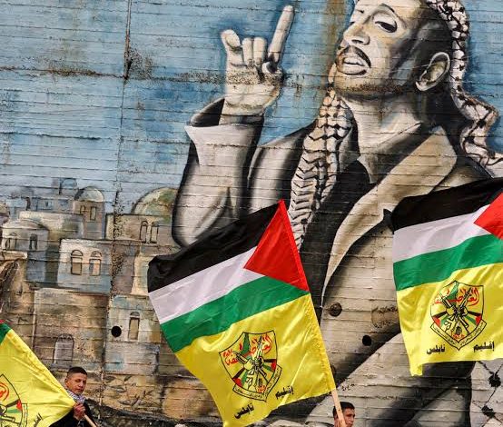 إبراهيم أبراش يهاجم قيادات فتح: دعم المقاومة وكشف الفساد يضر بوحدتها